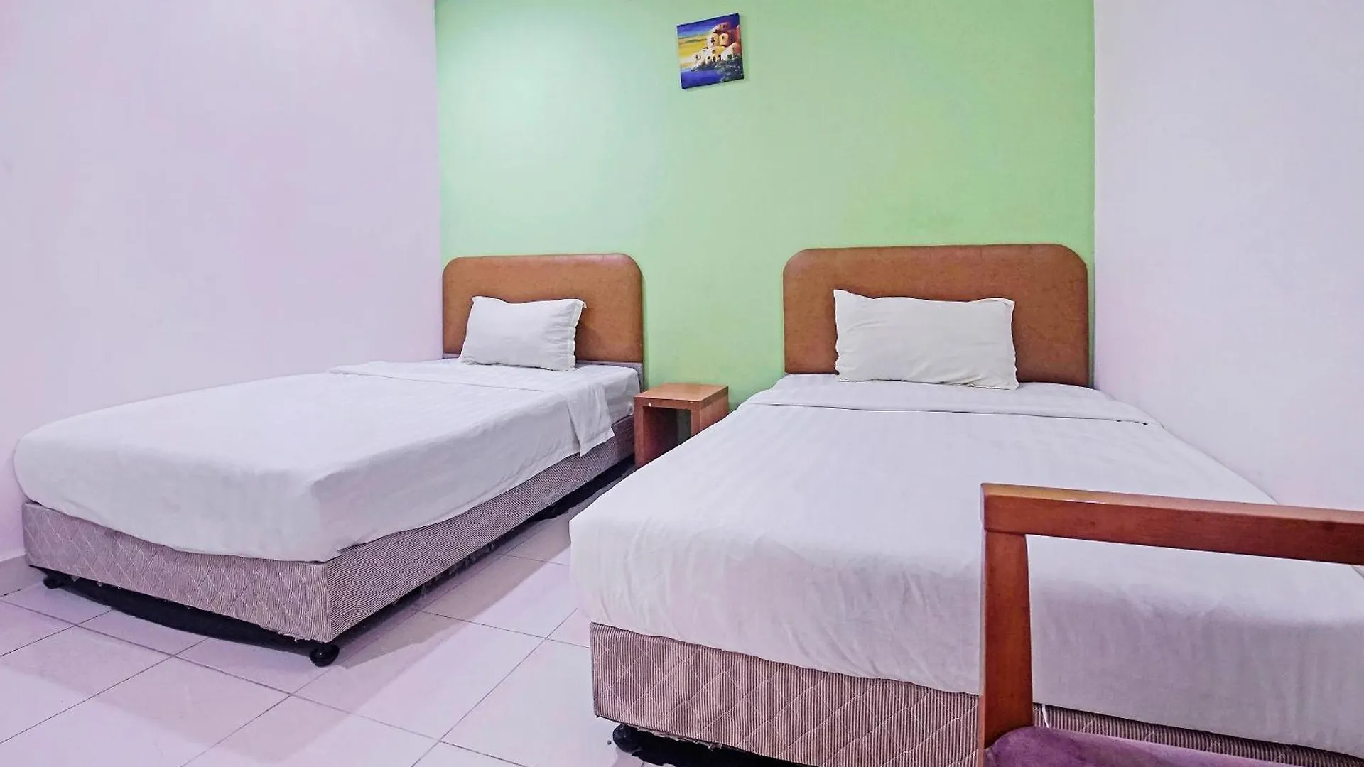 **  Hotel Night Queen Salak Tinggi Sepang Malaysia